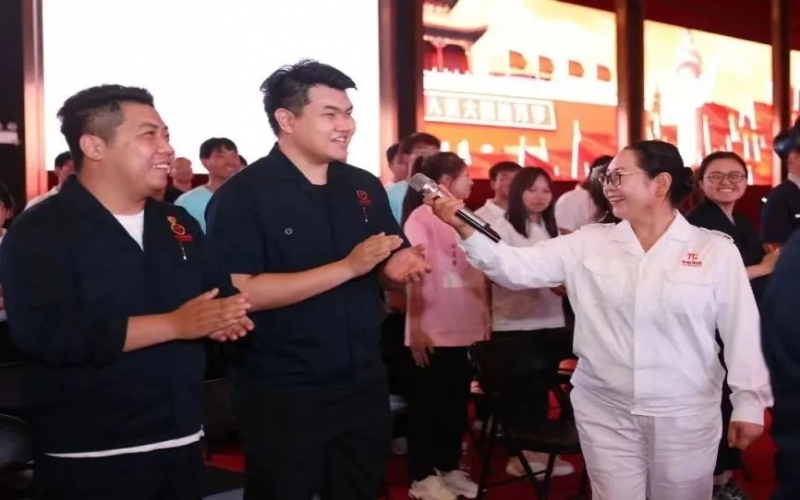 綻放青春光彩 開啟榮耀征程！榮程集團(tuán)舉行2023屆榮耀青年文藝匯報晚會