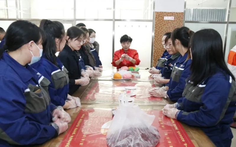 巧手捏面塑 指尖傳非遺！榮程鋼鐵這場活動超有趣